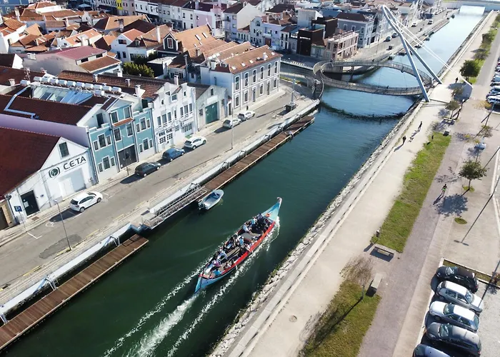A Proa Do Moliceiro Canal - Salty Lagoon Views *
